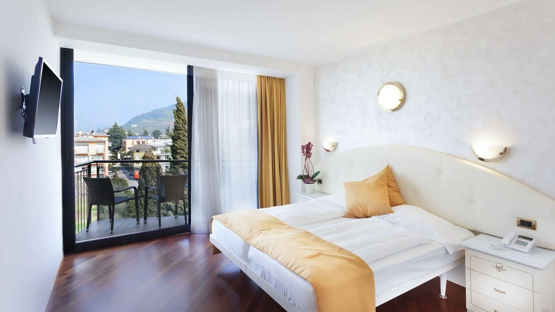 Bristol Hotel Riva Del Garda 3*,