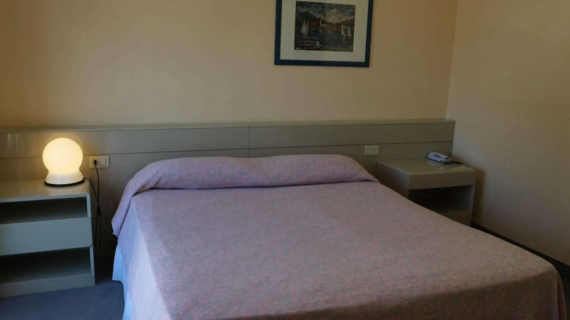 Bristol Hotel Riva Del Garda 3*,  Italy